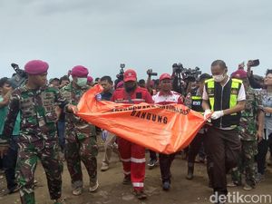 Ditemukan Lagi, Total Ada 26 Kantong Jenazah Lion Air JT 610 Ditemukan Lagi, Total Ada 26 Kantong Jenazah Lion Air JT 610