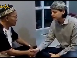 Mulai Ikut Kajian, Roger Danuarta Diserbu Pelukan dan Doa Istiqomah