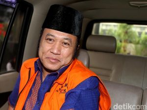 KPK Eksekusi Zainudin Hasan ke Lapas Bandar Lampung KPK Eksekusi Zainudin Hasan ke Lapas Bandar Lampung