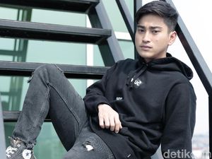 Putus, Bio One Unfollow Anya Geraldine Putus, Bio One Unfollow Anya Geraldine