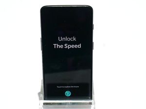 OnePlus 6T Dibandingkan dengan Pixel 3, iPhone XS, dan Galaxy Note 9