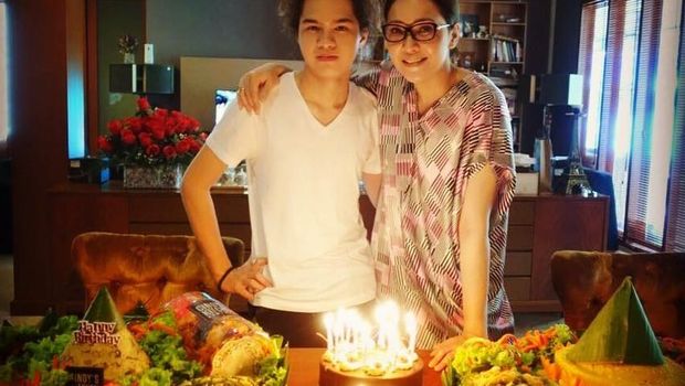 Cerita Dul Jaelani Sebut Baby Sitter-nya Sebagai Ibu Kedua