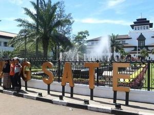 Ini Simbol Biaya Pembuatan Gedung Sate Bandung