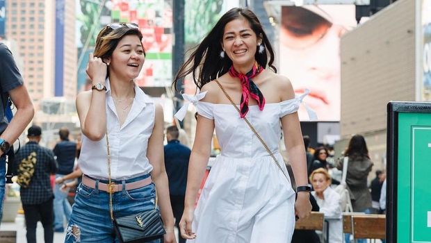 Gisela dan Gracia Indri