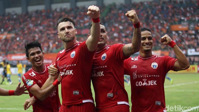 Persija Jakarta harus kerja lebih keras lagi. (Foto: Agung Pambudhy) Persija Jakarta harus kerja lebih keras lagi. (Foto: Agung Pambudhy)