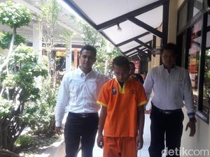 Setelah Siksa Istri, Bapak Ini Pukuli Anaknya yang Masih Balita