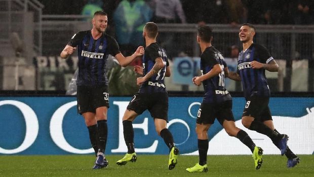Inter Milan berusaha meraih tiga angka untuk menjegal langkah Barcelona.
