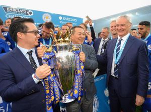Syok, Ranieri Sampaikan Duka atas Meninggalnya Bos Leicester