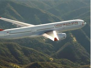 Cathay Pasific Bubarkan Cathay Dragon, Rumahkan 5.900 Karyawan