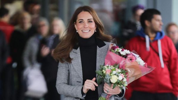 Pakai Skinny Jeans, Kate Middleton Pamer Tubuh Langsing Setelah Melahirkan
