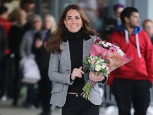 Pakai Skinny Jeans, Kate Middleton Pamer Tubuh Langsing Setelah Melahirkan