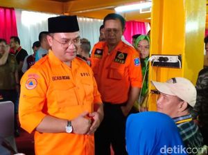 Gubernur Babel Temui Keluarga Korban Lion Air di RS Polri Gubernur Babel Temui Keluarga Korban Lion Air di RS Polri