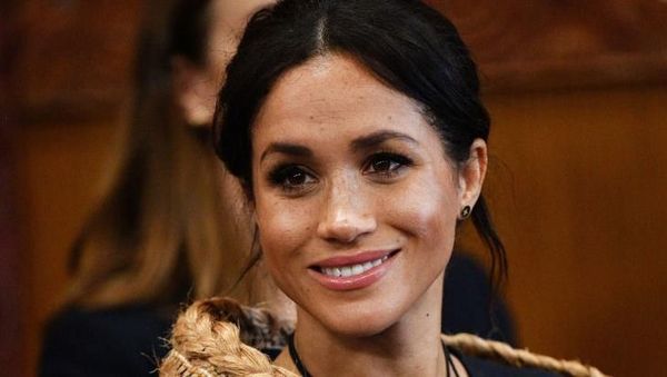 Foto: Kalung Etnik Meghan Markle yang Sarat Makna Spiritual
