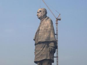 Foto: Ini Patung Tertinggi di Dunia yang Bikin Marah Petani India