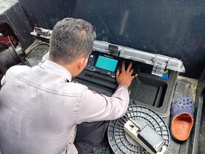 Cari Korban Lion Air, Polda Jabar Operasikan Kamera dalam Laut