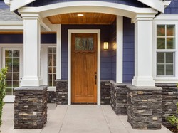 Warna dan Ukuran Pintu yang Bikin Rumah Tampak Mewah