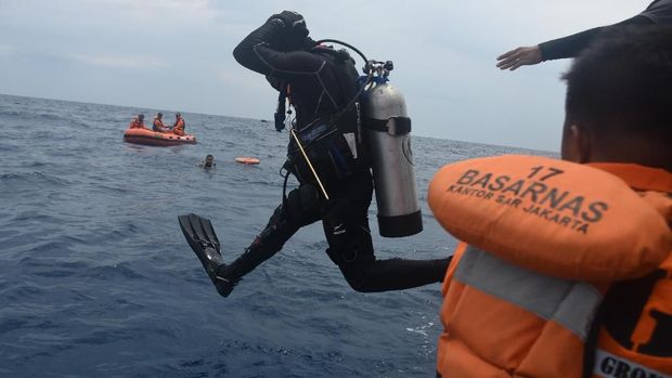 100 Penyelam, Lima Titik Pencarian Lion Air JT-610 Hari Ini