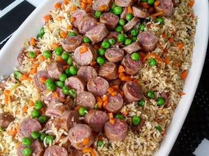 Lapar Banget? Sarapan Saja Nasi Goreng Sosis yang Gurih Mantap