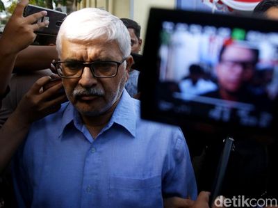 Keluarga Pilot Lion Air Sambangi RS Polri