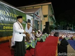 Tengah Malam, Maruf Amin Groundbreaking Ponpes di Banyuwangi