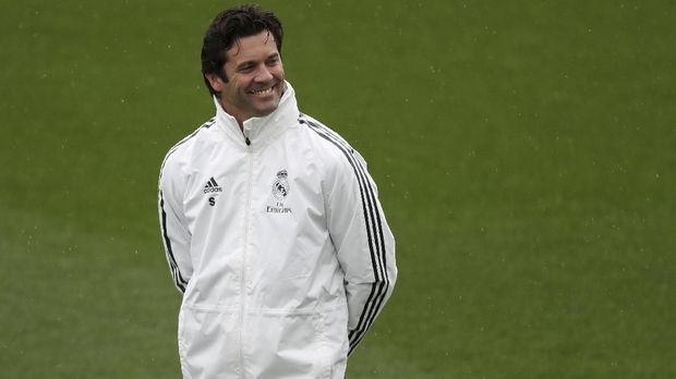 Santiago Hernan Solari menjadi pelatih tetap Real Madrid. (
