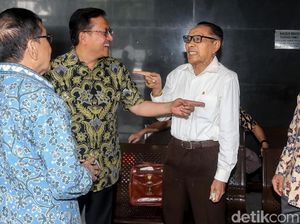 Akbar Tanjung Hingga Hamdan Zoelva Hadiri Sidang PK Irman Gusman