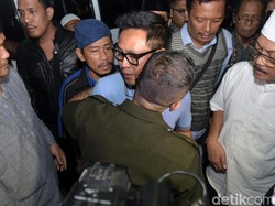 Kembang Mayang Kembar dan Kenangan Eko Patrio Dihukum Sang Bunda