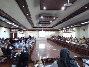 DPRD-Pemprov Rapat Bahas Soal Pariwisata Bali Dijual Murah