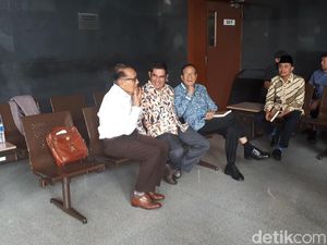 Eks Ketua MK Hamdan Zoelva Jadi Ahli di Sidang PK Irman Gusman