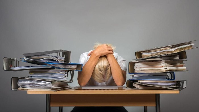 Pekerjaan yang selalu menumpuk kadang bikin stres (Foto: iStock) Pekerjaan yang selalu menumpuk kadang bikin stres (Foto: iStock)