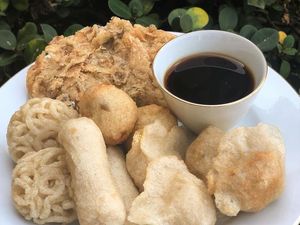 Buat Stok Puasa, Pesan Pempek hingga Risol Mayones di Sini Buat Stok Puasa, Pesan Pempek hingga Risol Mayones di Sini