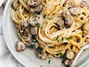 Gurih Creamy 10 Kreasi Fettuccine Ini Dijamin Bikin Ngiler! Gurih Creamy 10 Kreasi Fettuccine Ini Dijamin Bikin Ngiler!