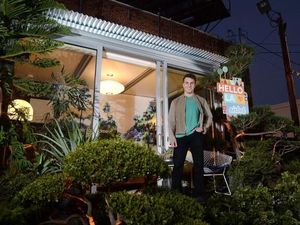 Sosok Pendiri Airbnb yang Ancam Bisnis Hotel, Duitnya Rp 55 T