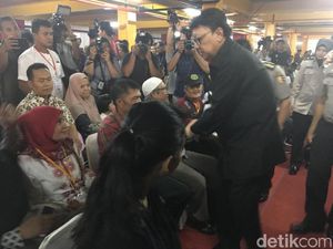 Datangi Keluarga Korban, Mendagri Cerita Anaknya Pilot Lion Air