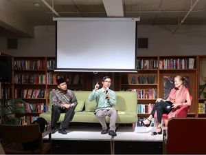 Ahmad Fuadi Riset soal Dokumen Rahasia untuk Novel Terbaru