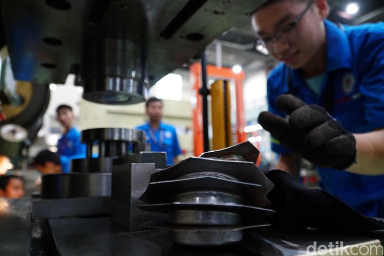 Beasiswa Astra: Kuliah Gratis dan Uang Saku, Kesempatan Emas!