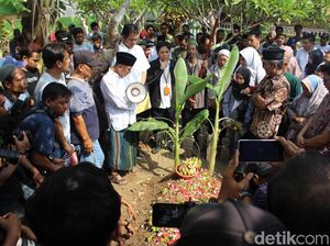 Video: Histeria Keluarga Warnai Pemakaman Jannatun Korban Lion Air