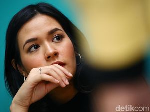 Deretan Artis yang Sengaja Tak Tampilkan Wajah Anak di Media Sosial