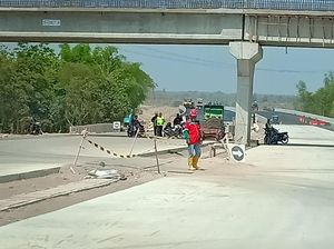 Proyek Tol Wilangan-Kertosono Dikebut, 5 Alat Berat Diterjunkan