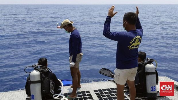 Panggilan Hati Penyelam Relawan Lion Air yang Meninggal