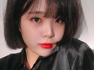 Potret Fotografer yang Viral karena Disebut Kembaran Idol K-Pop Potret Fotografer yang Viral karena Disebut Kembaran Idol K-Pop