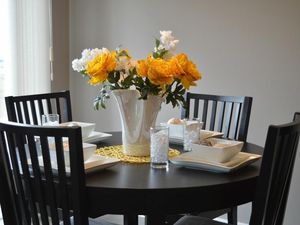 Mau Menata Ruang Makan? Intip Dulu Triknya di Sini