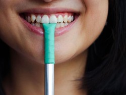 Bisa Dikunyah dan Dikantongi, Ini Inovasi Sedotan Terbaru yang Stylish