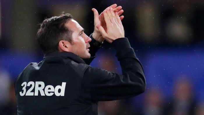 Rumor Frank Lampard bakal melatih Chelsea kian menguat, setelah kedua pihak dikabarkan sudah berdiskusi. (Foto: Andrew Couldridge/Reuters) Rumor Frank Lampard bakal melatih Chelsea kian menguat, setelah kedua pihak dikabarkan sudah berdiskusi. (Foto: Andrew Couldridge/Reuters)