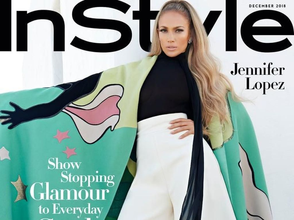 Penampilan Super Seksi Jennifer Lopez, Nyaris Tanpa Busana di Pemotretan Penampilan Super Seksi Jennifer Lopez, Nyaris Tanpa Busana di Pemotretan