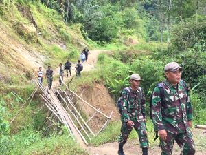 Curhat Warga Perbatasan Indonesia-Malaysia soal Akses Jalan