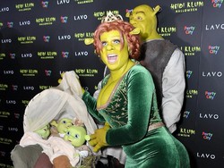 Heidi Klum Pakai Kostum Halloween yang Bisa Picu Fobia, Sampai Siapkan Dokter