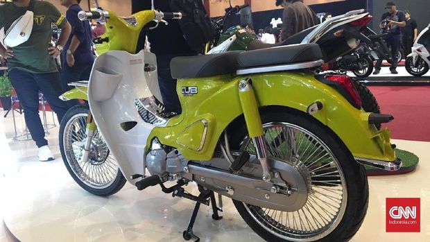SYM Cub Clasic mulai dijual di pameran otomotif IMOS 2018 yang diselenggarakan di JCC, Senayan, Jakarta.