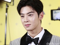 5 Fakta Terbaru Cha Eun Woo dan Rahasianya Jago Bahasa Inggris
