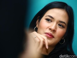 Nyanyi di Tunangan Crazy Rich Surabayan, Sedekat Apa Raisa dengan Mereka?